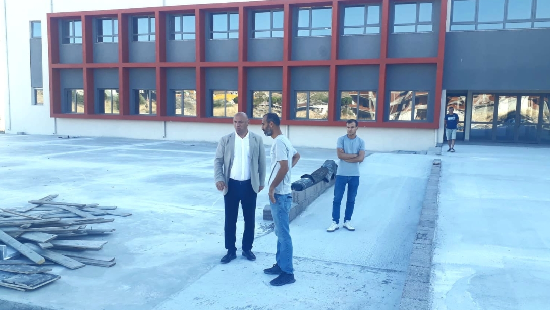 Müdürümüz'den Eğitim Yatırımlarına Yakın Takip